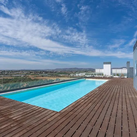 Rooftop Pools & Balcony Haven By Hostwise Apartmán