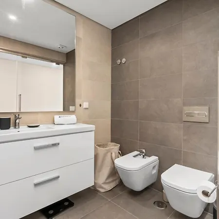 Rooftop Pools & Balcony Haven By Hostwise *