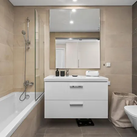 Rooftop Pools & Balcony Haven By Hostwise Lägenhet