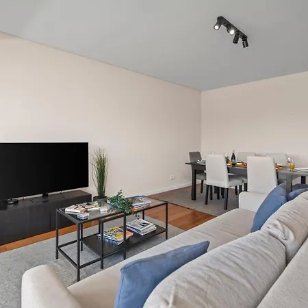 Rooftop Pools & Balcony Haven By Hostwise Pontes de Marchil